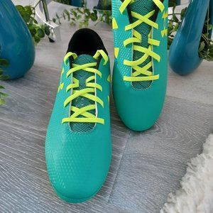 Under Armour Soccer Cleats 6Y